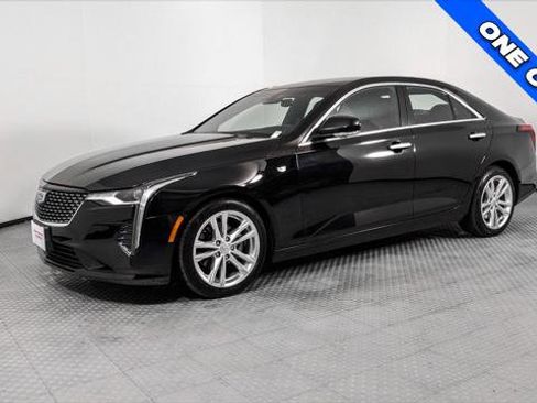 Used 2024 Cadillac CT4 Luxury image 2