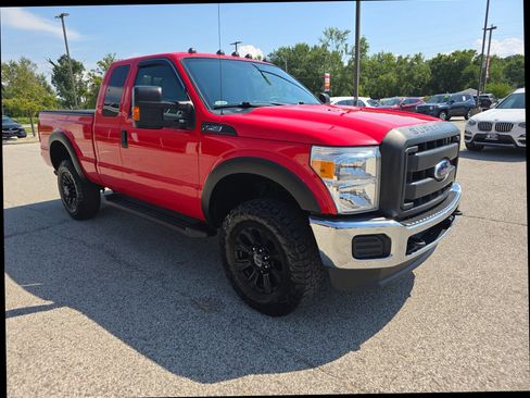 Used 2016 Ford F250 XL w/ Power Equipment Group AWD/4WD image 5