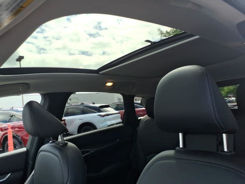 Certified 2025 INFINITI QX50 Luxe AWD/4WD image 19