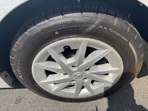 Used 2013 Toyota Prius V Two FWD image 15