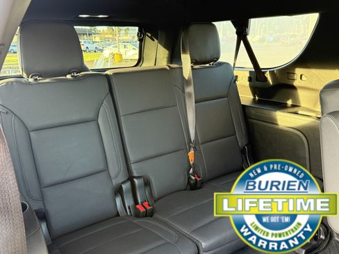 Used 2023 Chevrolet Suburban Z71 w/ Z71 Off-Road Package image 26