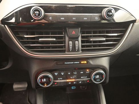 Used 2021 Ford Escape SEL image 9