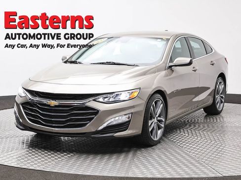Used 2024 Chevrolet Malibu LT FWD image 1