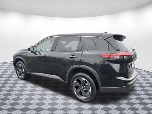 Used 2025 Nissan Rogue SV image 5