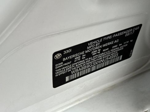 Used 2017 BMW 330i Sedan image 32