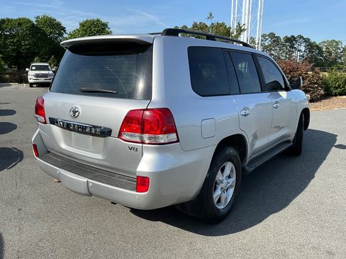 Used 2009 Toyota Land Cruiser image 4