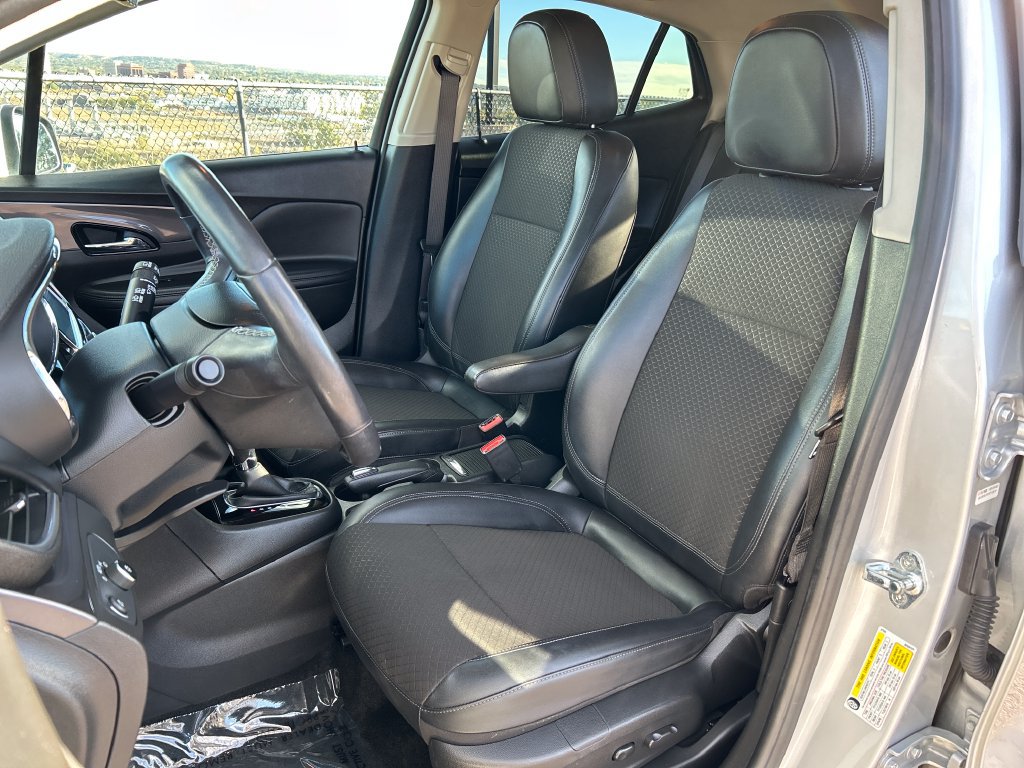 Used 2021 Buick Encore Preferred FWD image 15