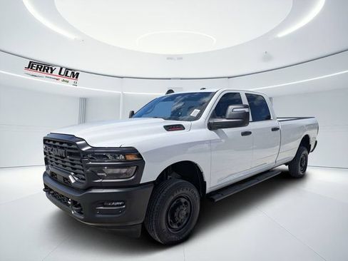 New 2026 RAM 2500 Tradesman AWD/4WD image 7