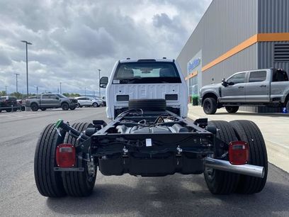 New 2025 Ford F600 2WD Regular Cab Super Duty w/ XL Chrome Package
