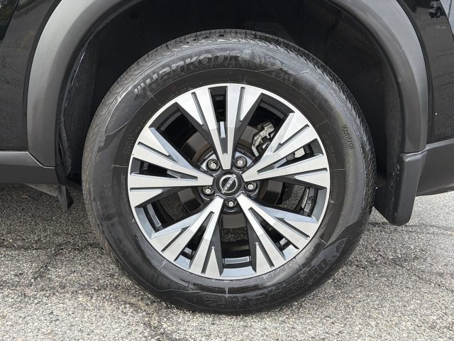 Certified 2023 Nissan Rogue SV w/ SV Premium B Package AWD/4WD image 11