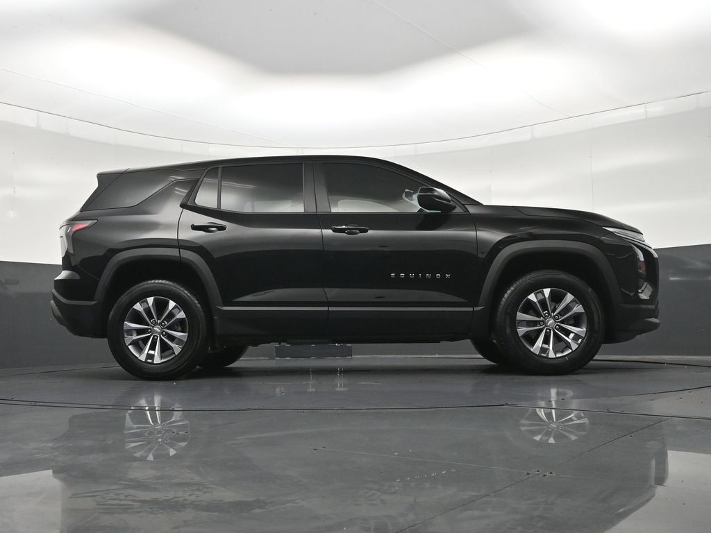 Used 2026 Chevrolet Equinox LT FWD image 28