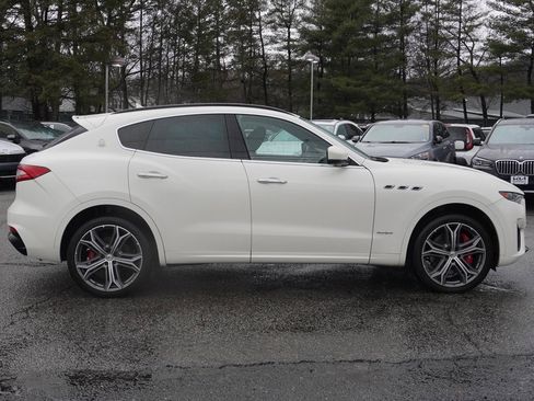 Used 2019 Maserati Levante S GranSport image 20