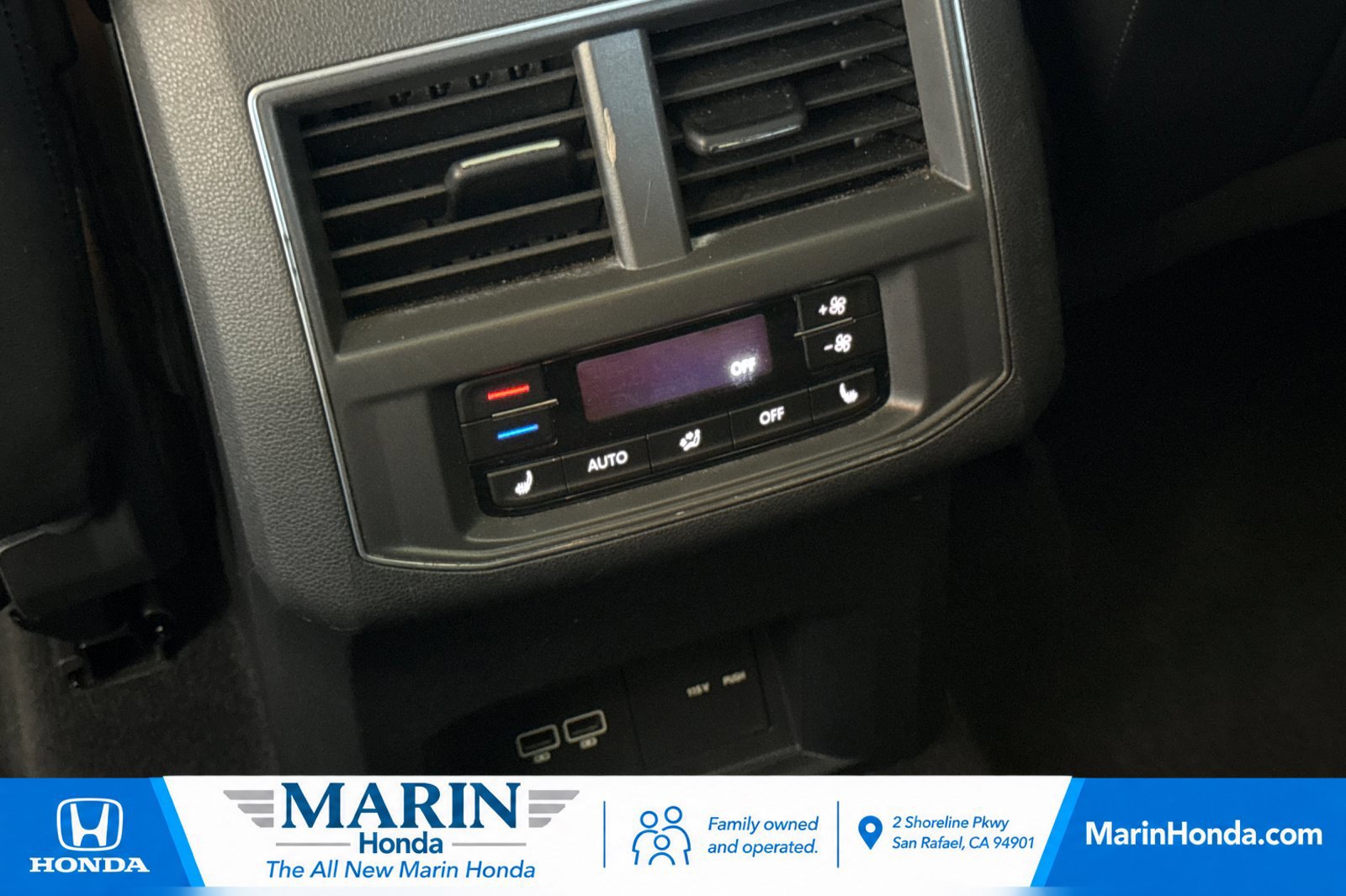 Used 2018 Volkswagen Atlas SEL Premium AWD/4WD image 16