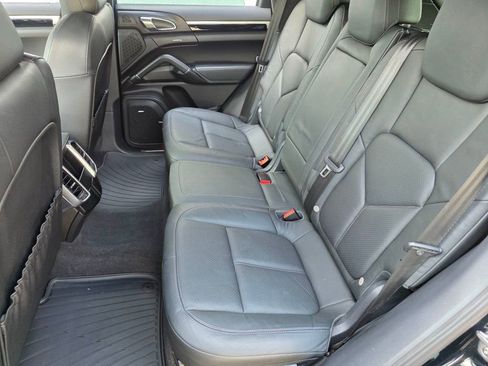 Used 2014 Porsche Cayenne 2014 PORSCHE CAYENNE SPORT DES image 49