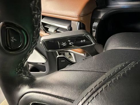 Used 2023 Lincoln Aviator Reserve w/ Equipment Group 201A AWD/4WD image 20