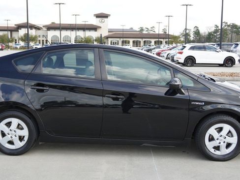 Used 2011 Toyota Prius Two image 3