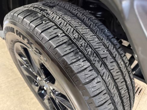 Certified 2025 Jeep Wrangler Unlimited Sahara AWD/4WD image 4