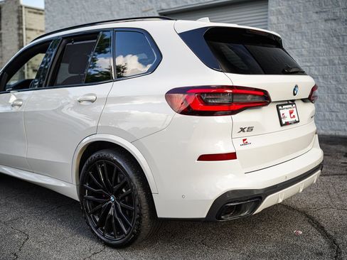 Used 2022 BMW X5 xDrive40i w/ M Sport Package AWD/4WD image 12