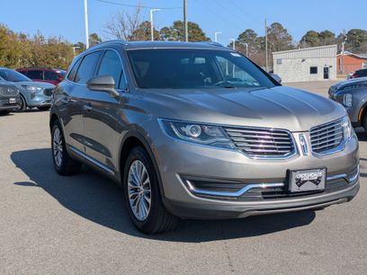 Used 2016 Lincoln MKX Select w/ Select Plus Package