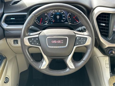 Used 2018 GMC Acadia Denali w/ Technology Package image 25