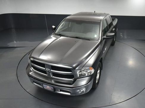 Used 2017 RAM 1500 Classic SLT AWD/4WD image 49
