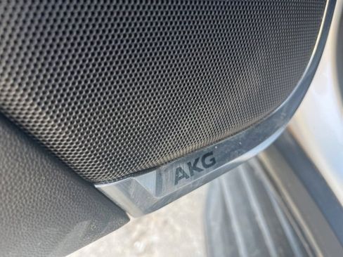 Used 2021 Cadillac Escalade ESV Premium Luxury image 12