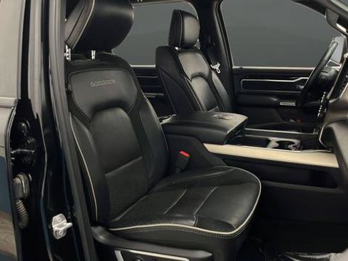 Used 2019 RAM 1500 Laramie w/ Sport Appearance Package AWD/4WD image 24
