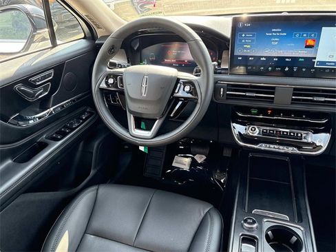 New 2025 Lincoln Corsair Grand Touring w/ Rear Removable Package Tray image 14