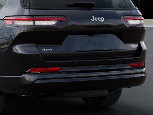 New 2026 Jeep Grand Cherokee L Summit AWD/4WD image 13