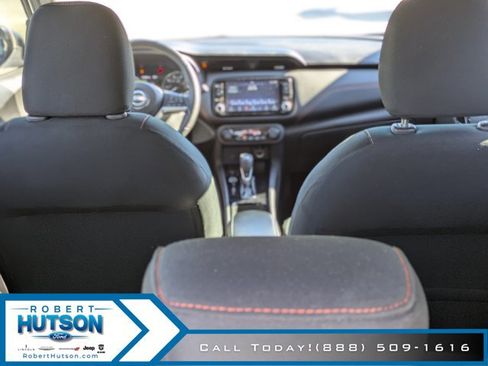 Used 2024 Nissan Kicks SR image 11