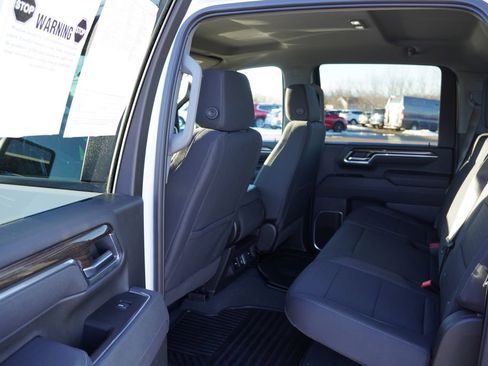 Certified 2025 Chevrolet Silverado 2500 LT w/ Convenience Package image 16