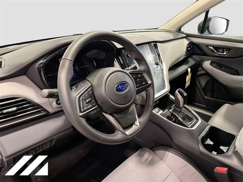 Used 2025 Subaru Outback Premium image 9
