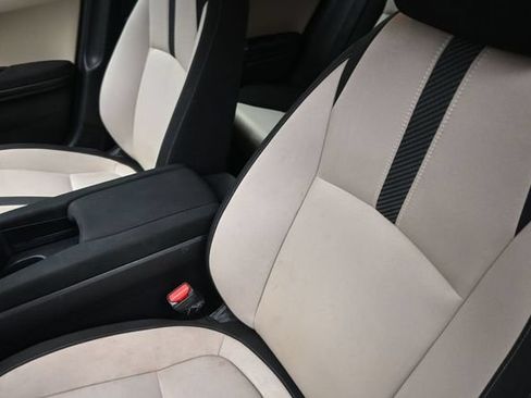 Used 2018 Honda Civic Sport image 18