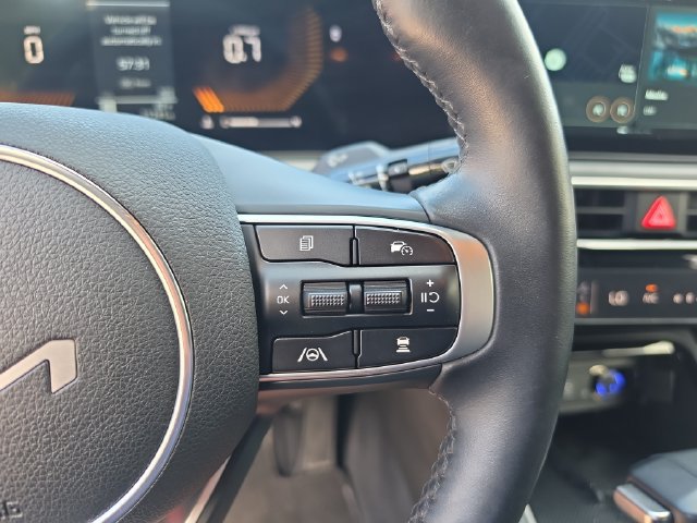 Certified 2025 Kia K5 GT-Line AWD/4WD image 22