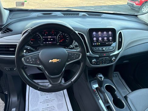 Used 2021 Chevrolet Equinox Premier FWD image 17