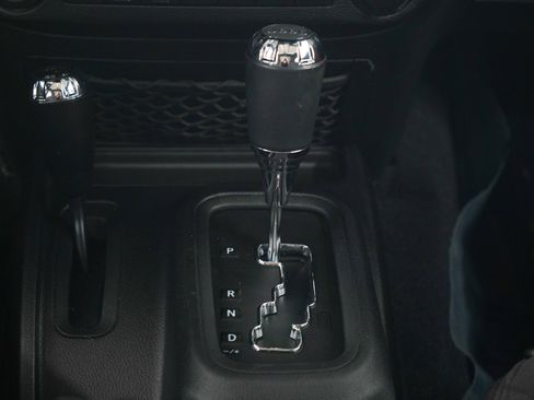 Used 2014 Jeep Wrangler Unlimited Sport w/ Quick Order Package 24S AWD/4WD image 19