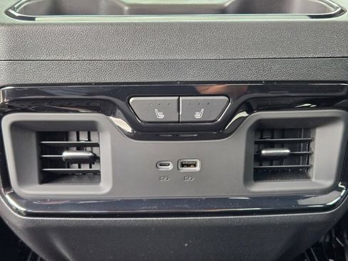 New 2026 GMC Sierra 2500 AT4 w/ AT4 Premium Plus Package AWD/4WD image 34
