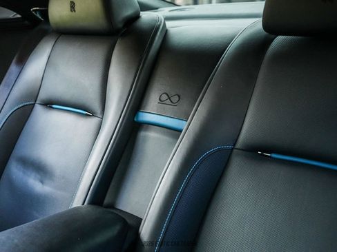 Used 2019 Rolls-Royce Wraith RWD image 60