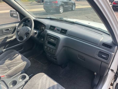 Used 1999 Honda CR-V EX image 12