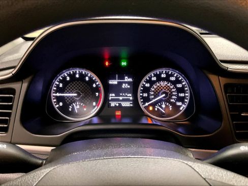 Used 2019 Hyundai Elantra SE w/ Cargo Package image 37