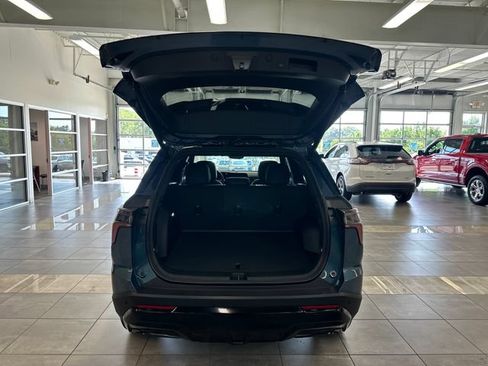 Used 2025 Chevrolet Equinox RS w/ Safety and Technology Package AWD/4WD image 29