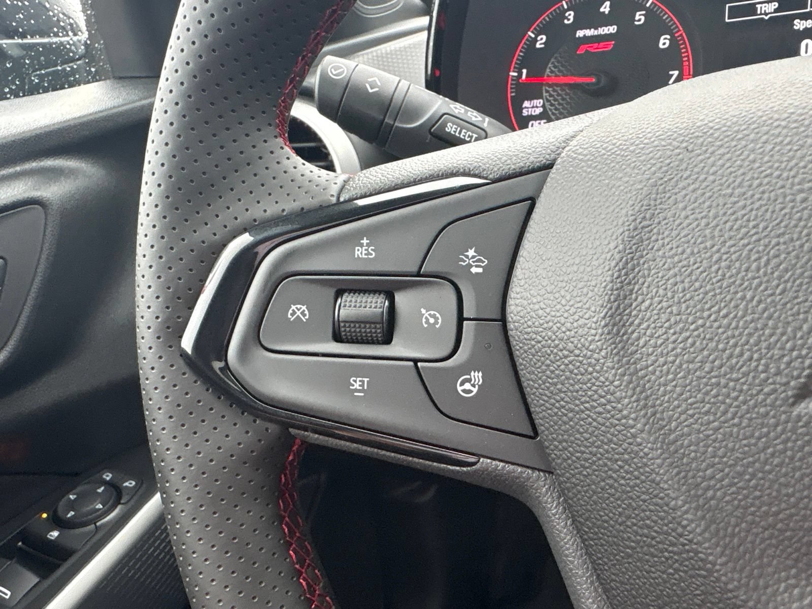 New 2026 Chevrolet Trax RS w/ Sunroof Package FWD image 26