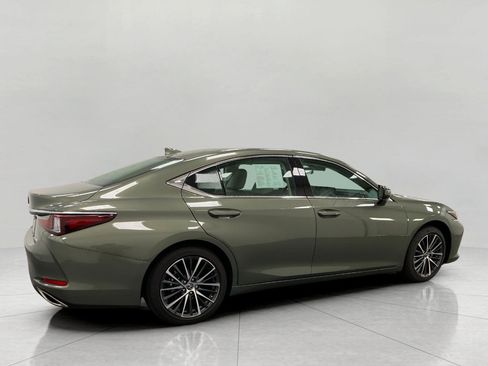 Certified 2025 Lexus ES 350 w/ Premium Package image 3