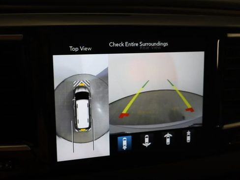 Used 2019 Chrysler Pacifica Touring-L Plus w/ Advanced Safetytec Group FWD image 39