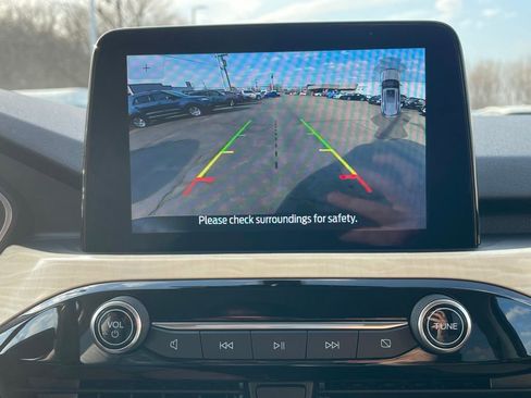 Used 2022 Ford Escape Titanium w/ Titanium Elite Package image 12