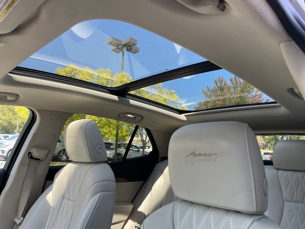 Used 2023 Buick Envision Avenir FWD image 26