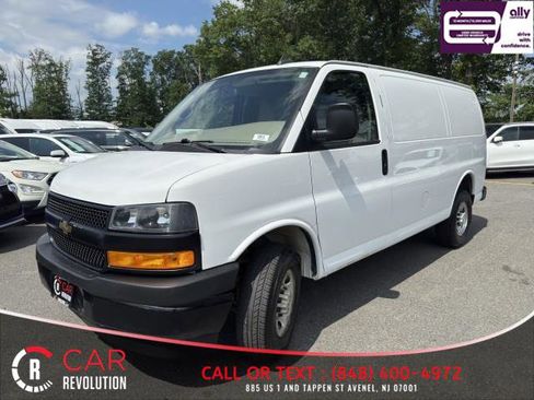 Used 2021 Chevrolet Express 2500 w/ Driver Convenience Package image 3