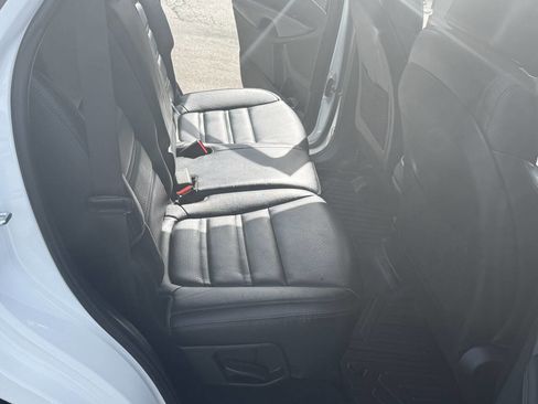 Used 2017 Kia Sorento FWD w/ LX Convenience Package image 19