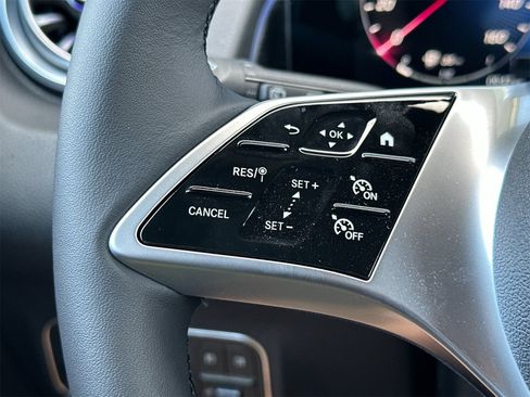 New 2026 Mercedes-Benz GLB 250 image 25