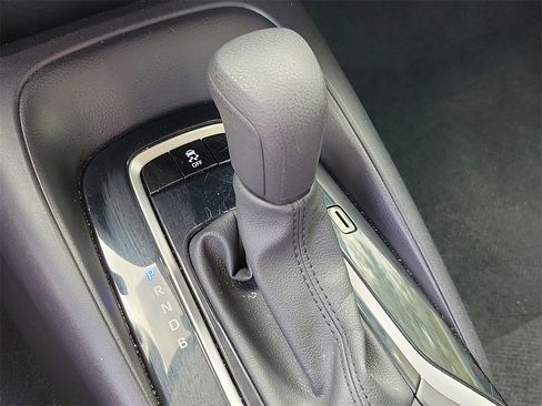 Used 2024 Toyota Corolla LE image 27